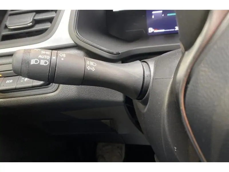 Occasion Renault Captur II TCE 160 WHITE 27