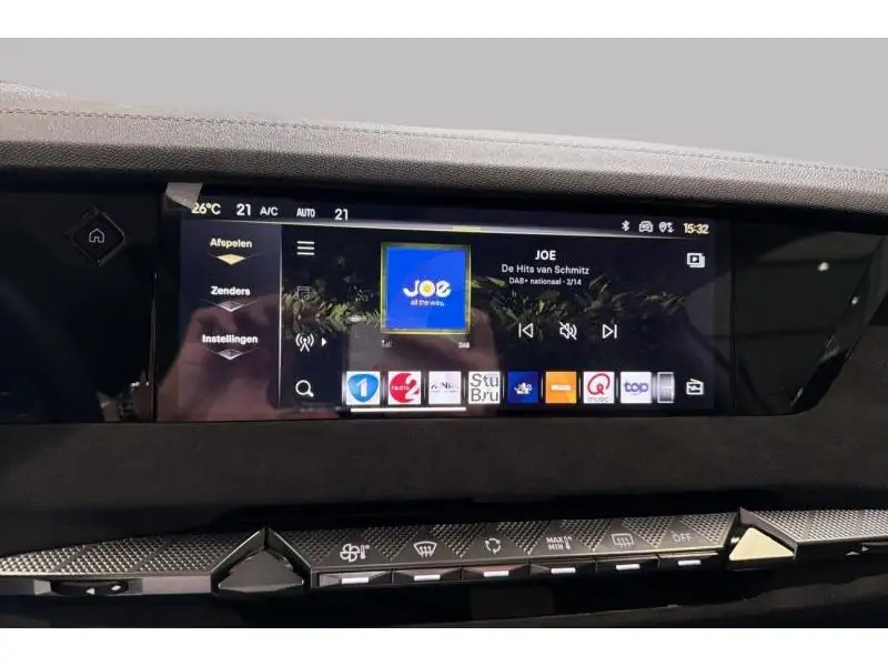 VEHICLE__CONDITION_SERVICE Peugeot 5008 ALLURE Hybrid 145 ch e-DSC6 GREY 28