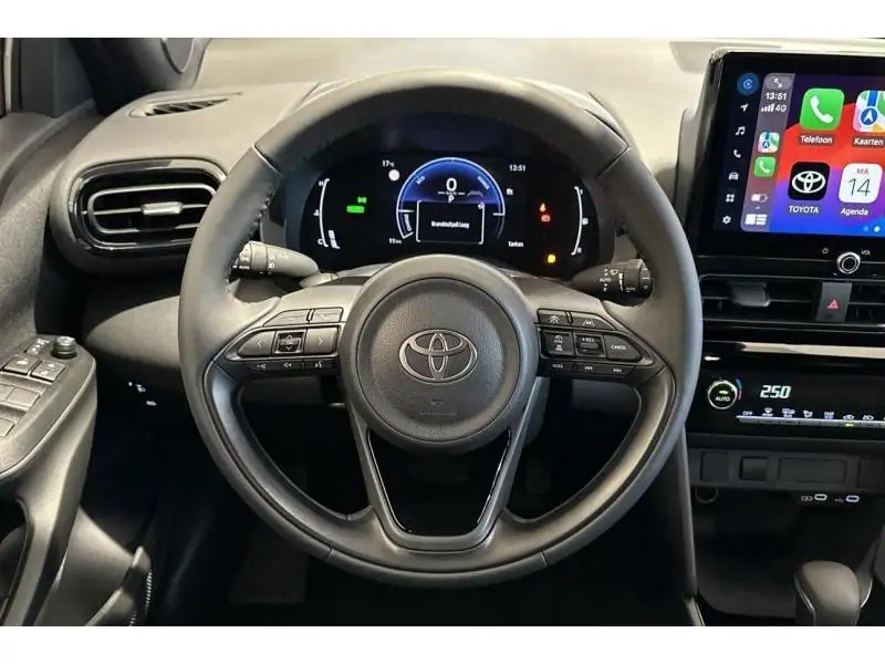 Occasion Toyota Yaris Cross Design - Camera - Carplay GREY 13