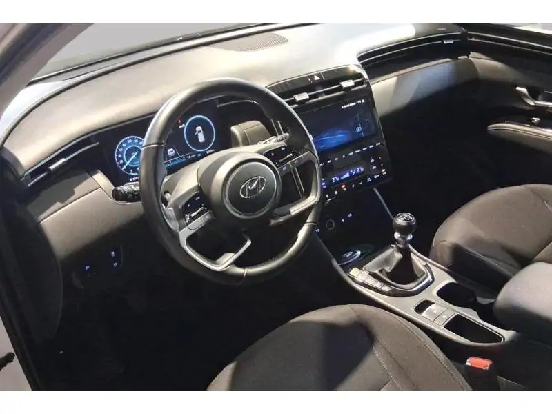 Occasion Hyundai Tucson Berline MANUAL SILVER 9