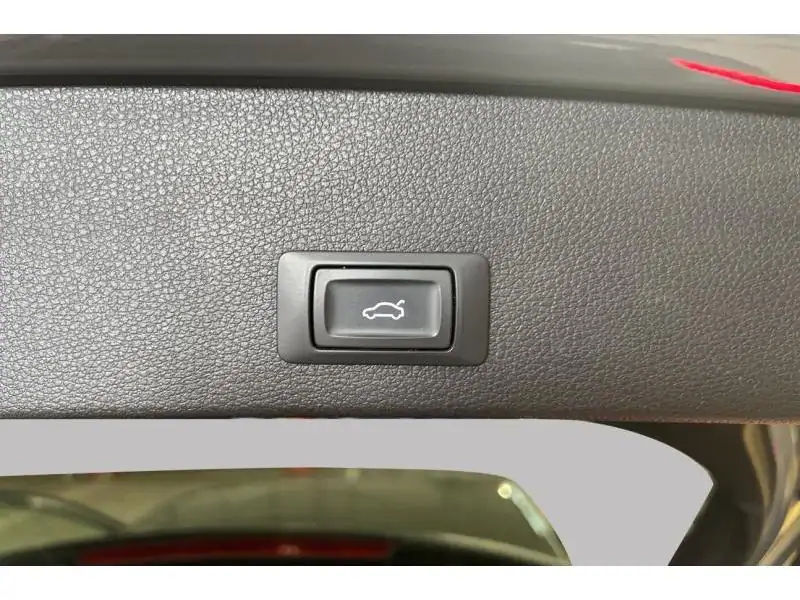 Occasion Audi Q2 S-LINE GREY 21