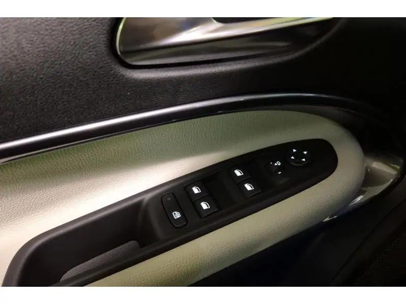 VEHICLE__CONDITION_SERVICE Fiat 600 SIGNATURE BLACK 16