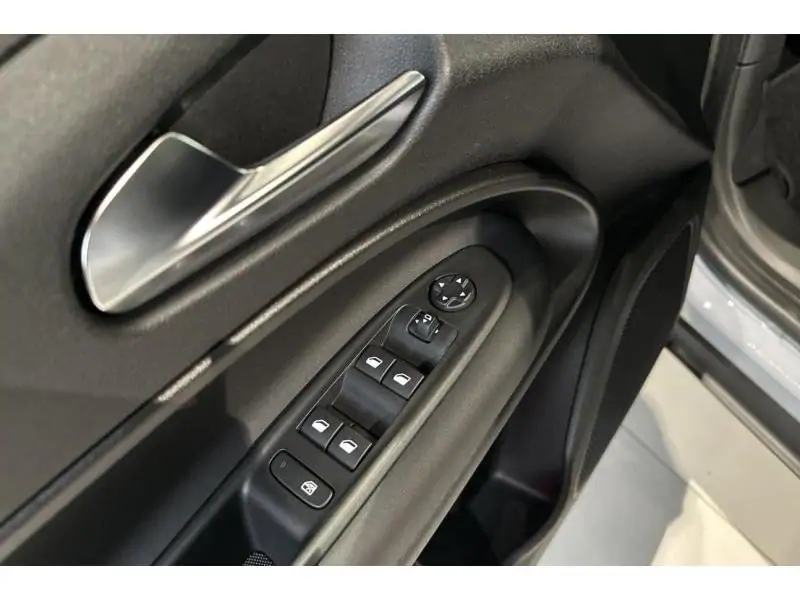 Démo Jeep Avenger E-Hybrid 4x2Altitude 1,2l 110hp E-Dct6 GREY 17