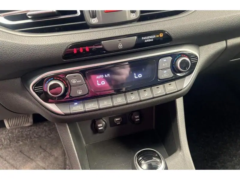 Occasion Hyundai i30 WAGON GREY 15