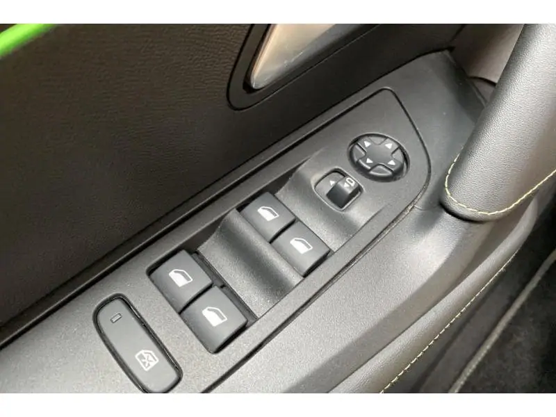 Occasion Peugeot 2008 GT line - Full*Cuir chauffant GPS Caméra WHITE 17