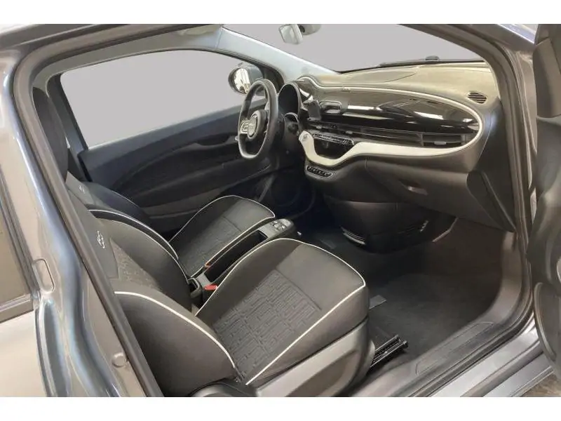 Occasion Fiat 500e B/T - Airco - Lane assist GREY 8