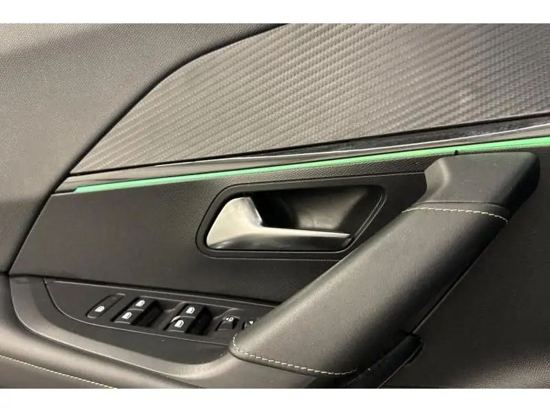 Occasion Peugeot 2008 GT BLACK 17