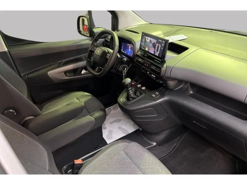 VEHICLE__CONDITION_SERVICE Opel Combo Life GS - L1 GREY 2