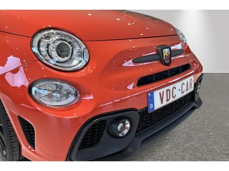 VEHICLE__CONDITION_SERVICE Abarth 595C Pack Turismo + Pack Tech ORANGE 33