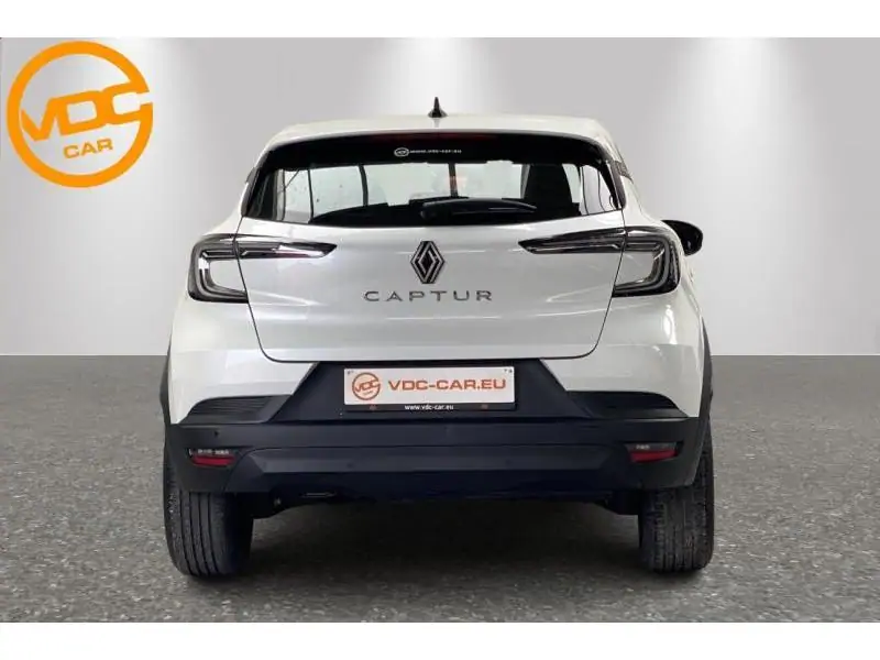 Occasion Renault Captur II TCE 160 WHITE 7