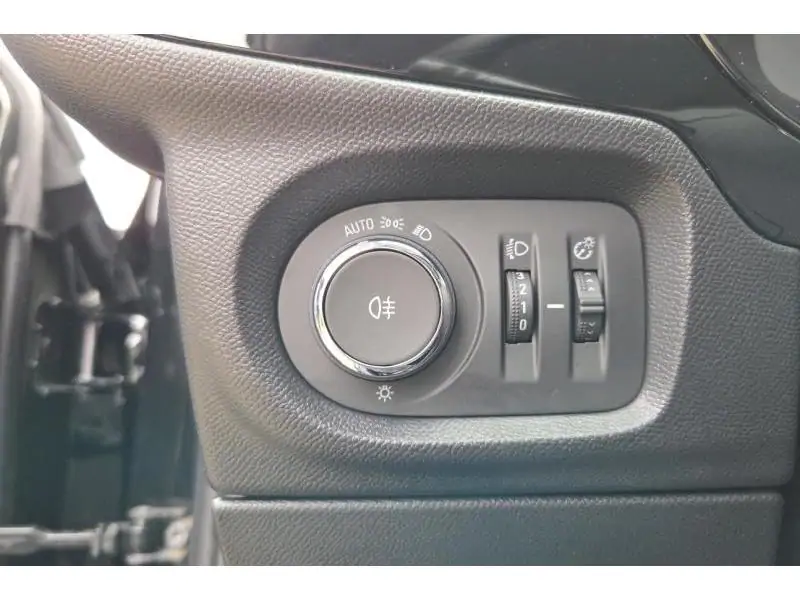 Occasion Opel Corsa 1200 MANUAL BLACK 25