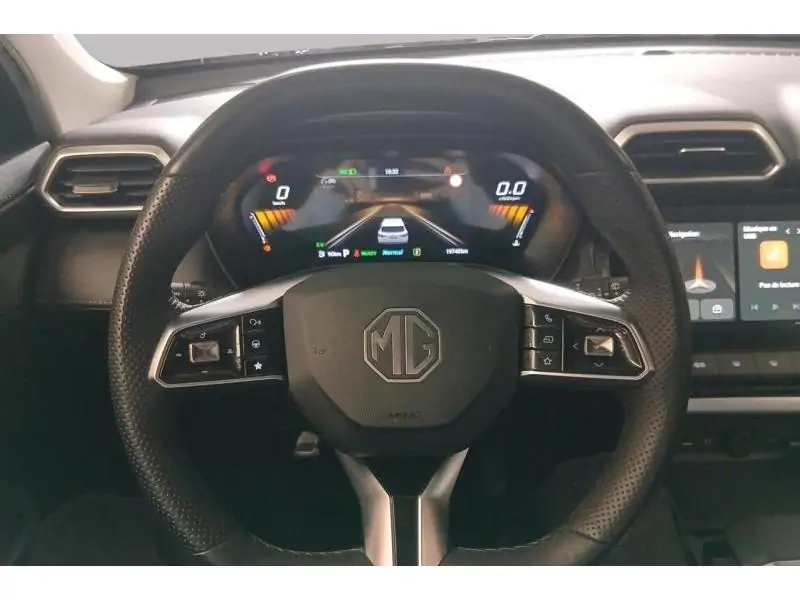 Occasion MG ZS HEV LUXURY RED 12