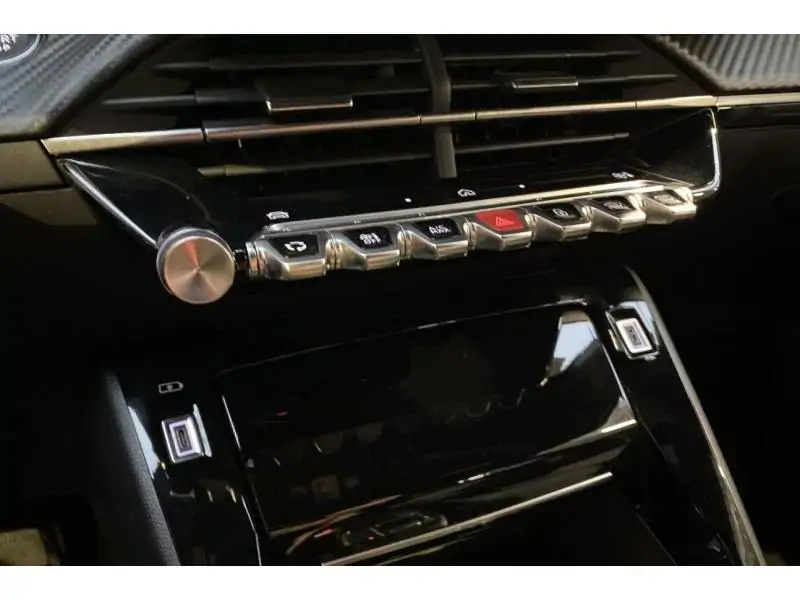 Occasion Peugeot 2008 Allure WHITE 32