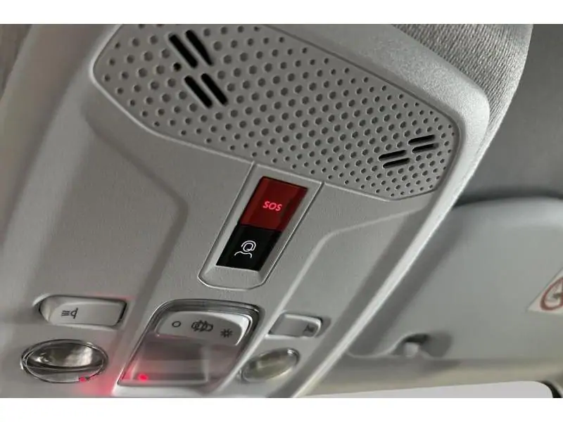 VEHICLE__CONDITION_SERVICE Peugeot 208 STYLE BLACK 23