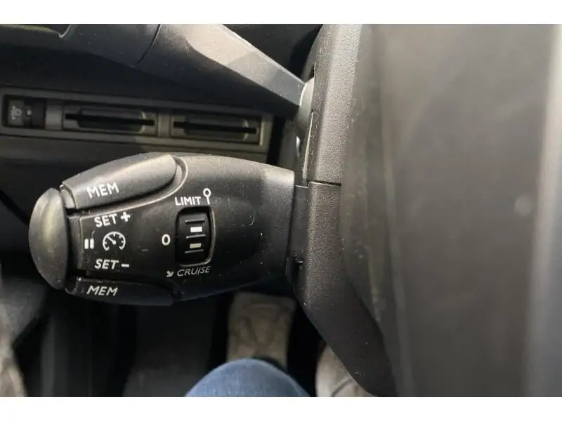 Occasion Peugeot 5008 Active* 7places * GPS! GREY 28