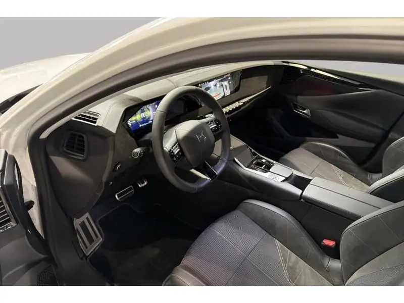 VEHICLE__CONDITION_SERVICE Peugeot 5008 ALLURE Hybrid 145 ch e-DSC6 GREY 9