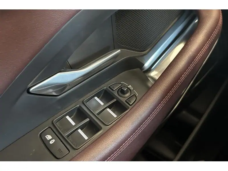 Occasie Jaguar E-Pace P300e R-Dynamic- FULL OPTION GREY 35