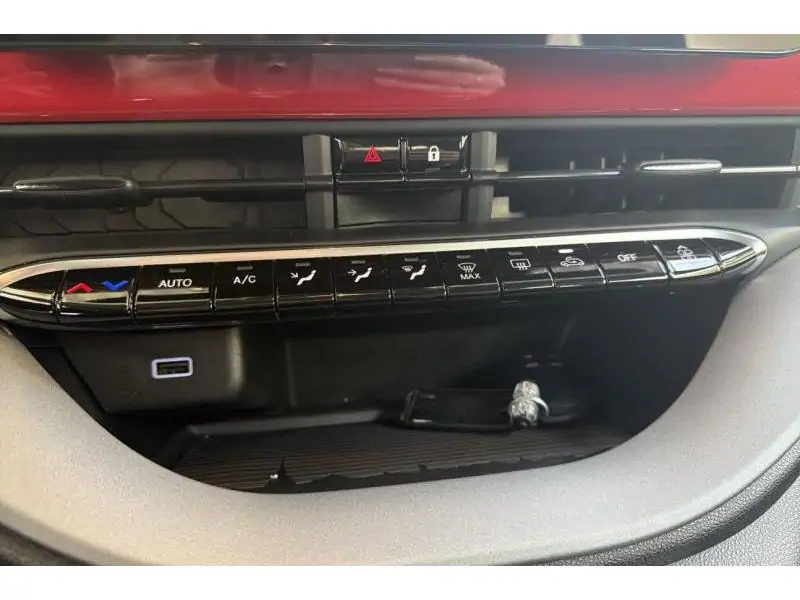 VEHICLE__CONDITION_SERVICE Fiat 500e RED BLACK 15