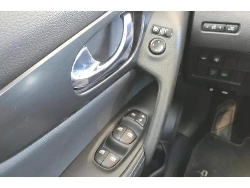 Occasion Nissan Qashqai Luxe WHITE 17