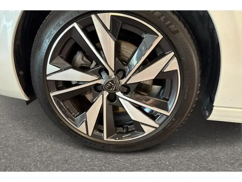 Occasie Peugeot 308 III and e- Allure WHITE 22