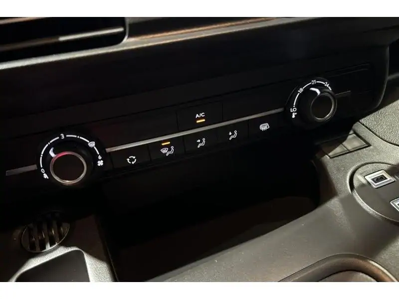 VEHICLE__CONDITION_SERVICE Peugeot Partner Standard Light 1.2 Turbo 110 Man.6 WHITE 15
