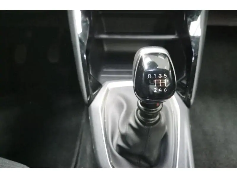 Occasion Peugeot 2008 STYLE WHITE 15