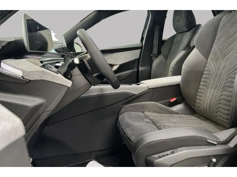 VEHICLE__CONDITION_SERVICE Peugeot 3008 GT EXCLUSIVE 4WD BLACK 10