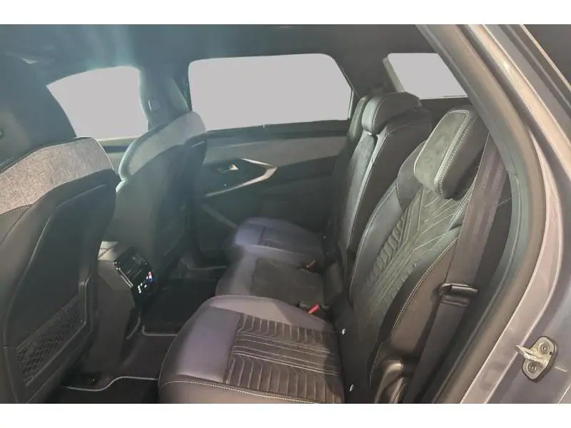 Démo Peugeot 5008 GT GREY 18