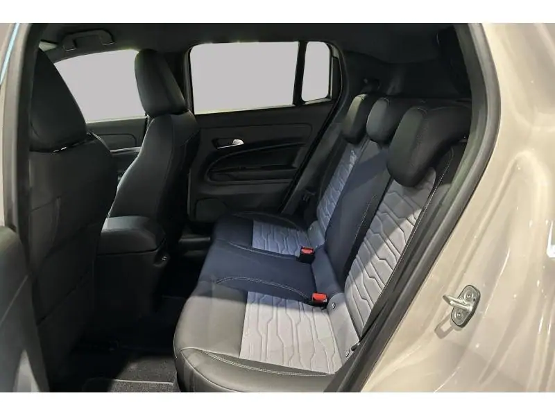 VEHICLE__CONDITION_SERVICE Jeep Avenger 4xe My25 Upland BEIGE 18