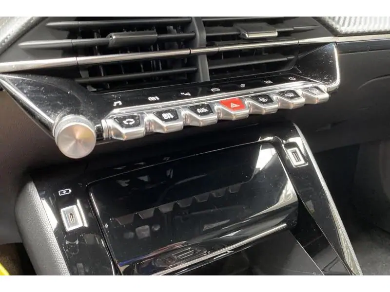 Occasion Peugeot 2008 Allure Pack*Caméra & GPS WHITE 35