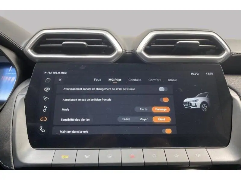 Occasion MG ZS COMFORT 1.5 HYBRID + GREY 32