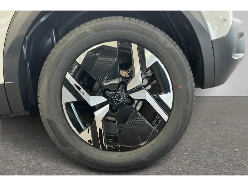 VEHICLE__CONDITION_SERVICE Peugeot 2008 GT WHITE 20