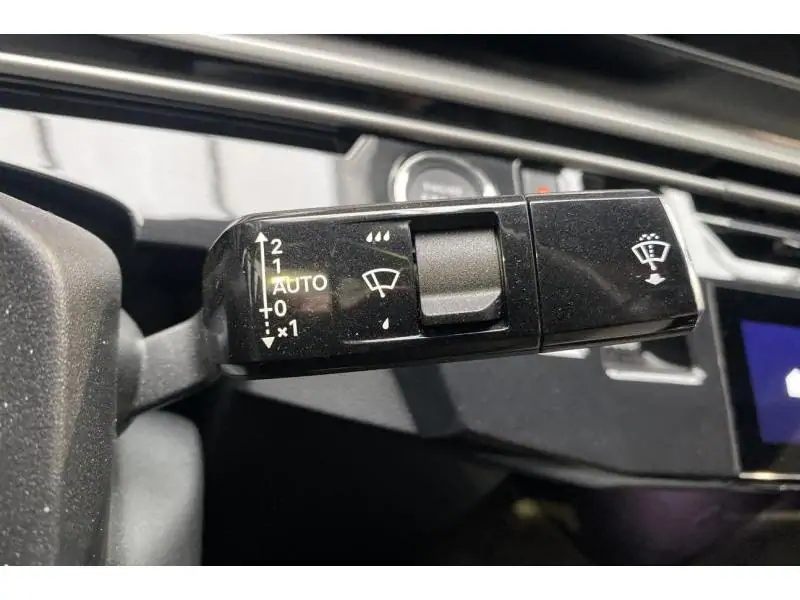 Occasion Peugeot 3008 Allure - HYBRID 145 PK GREY 24