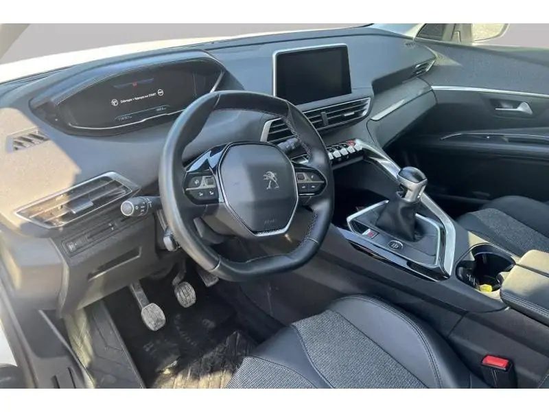 Occasion Peugeot 3008 II Allure WHITE 9