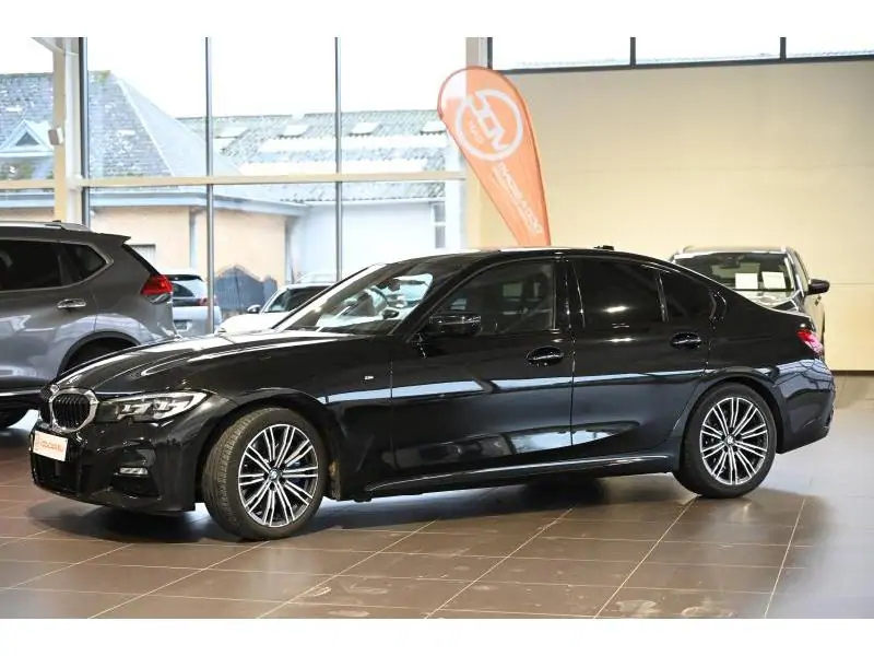 Occasie BMW Serie 3 330 M Sport BLACK 3