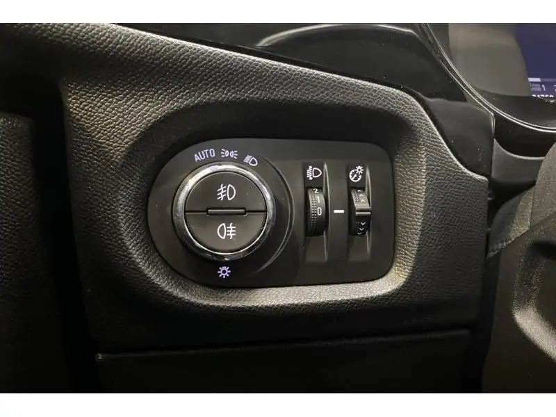 Occasion Opel Corsa F Elegance BLUE 23