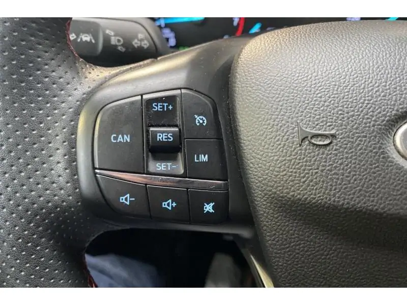 Occasie Ford Focus ST-Line 1.0 EcoBoost BLUE 23