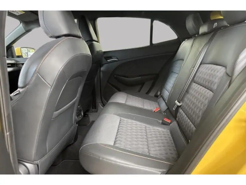 Démo MG MG3 LUXURY HYBRID+ YELLOW 18