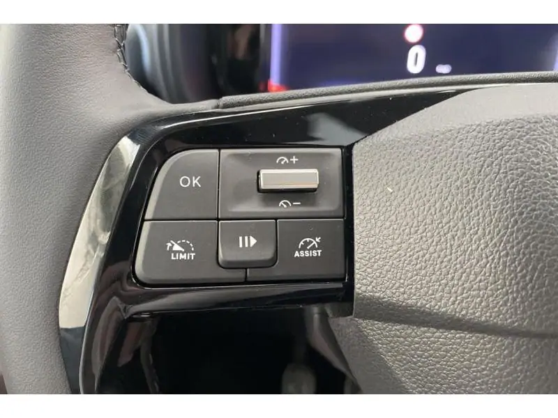 VEHICLE__CONDITION_SERVICE Fiat Doblo L1 5 places*Libre 12/2025 BLACK 23