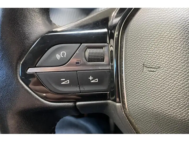Occasion Peugeot 2008 II Allure BLACK 21