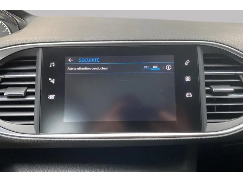 Occasion Peugeot 308 II Allure WHITE 29