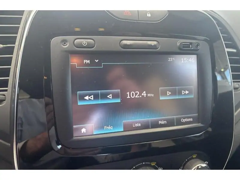 Occasion Renault Captur Berline 0.9 MANUAL GREY 19