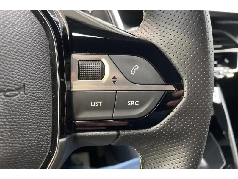 VEHICLE__CONDITION_SERVICE Peugeot 208 GT * Visio Park & CarPlay WHITE 25