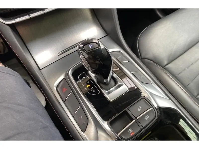 Occasie MG EHS PHEV Luxury BLACK 16