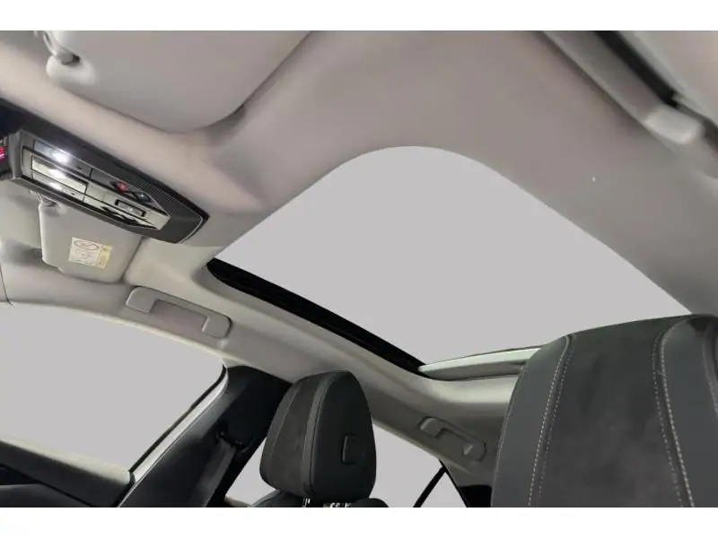 VEHICLE__CONDITION_SERVICE Peugeot 5008 ALLURE Hybrid 145 ch e-DSC6 GREY 22