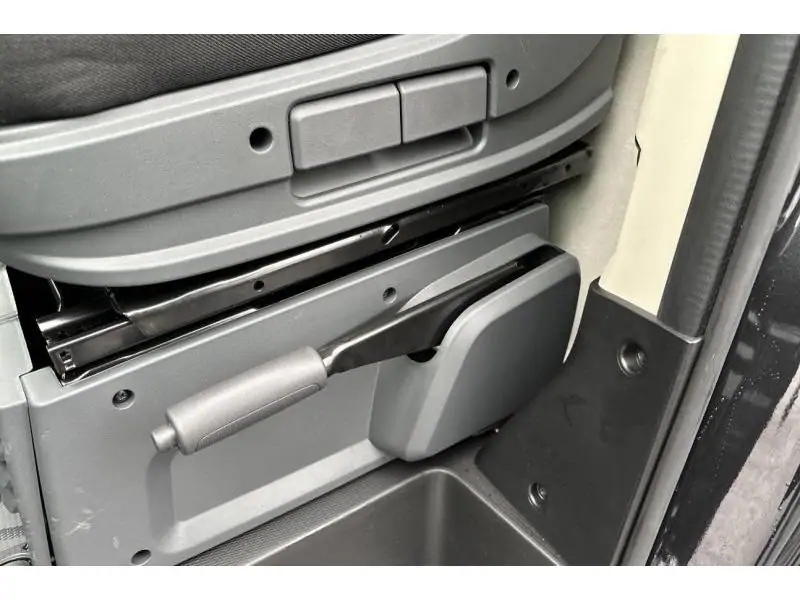 VEHICLE__CONDITION_SERVICE Peugeot Boxer 335 L3H2 2.2 BlueHDi 140 SandS A GREY 23