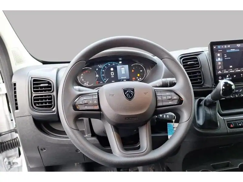 VEHICLE__CONDITION_SERVICE Peugeot Boxer 435 L3H2 140 3T trekvermogen WHITE 12