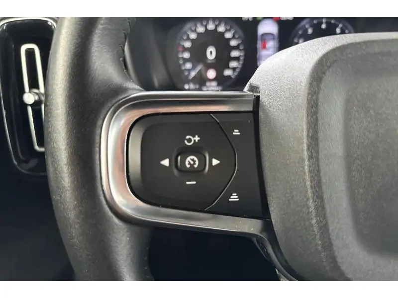 Occasion Volvo XC40 T2 WHITE 23