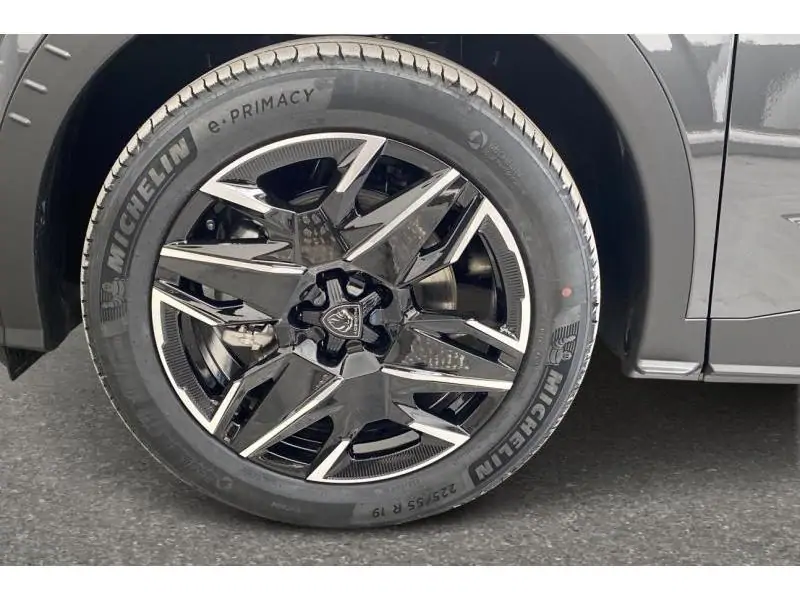 Occasion Peugeot 5008 GT - HYBRID - 7PL - 145 PK GREY 21