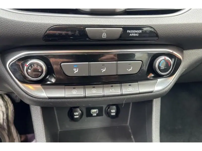 Occasion Hyundai i30 Techno GREY 16